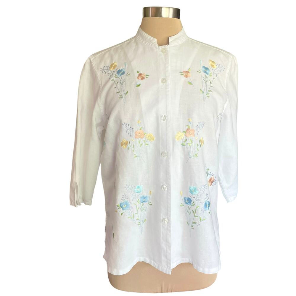 ERIKA White Linen Cotton Button Front Top MED Floral Embroidery Cottage Coastal